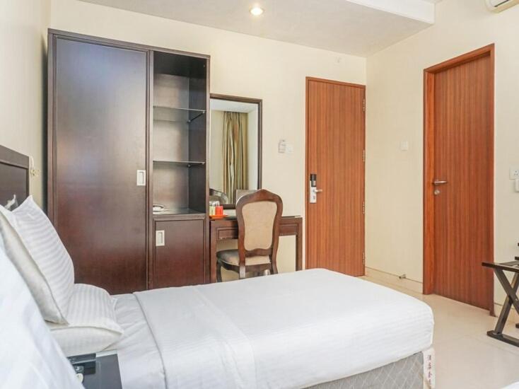 Hotel Ashoka, Pune Yerandwane Bagian luar foto